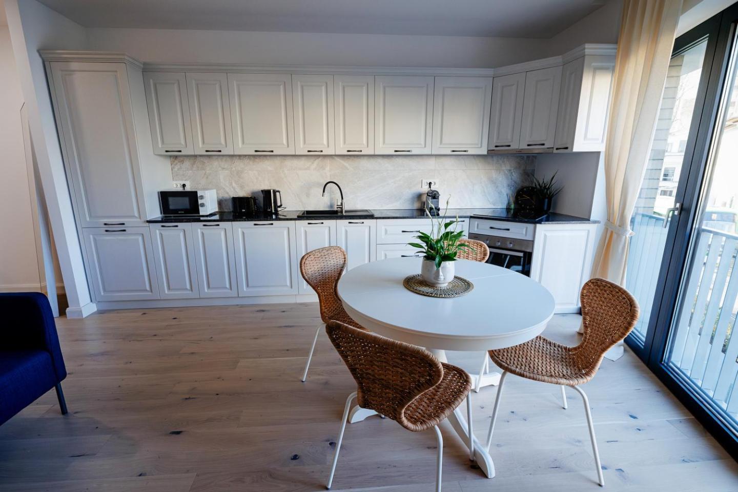 The Corner Luxe Apartment Бухарест Экстерьер фото